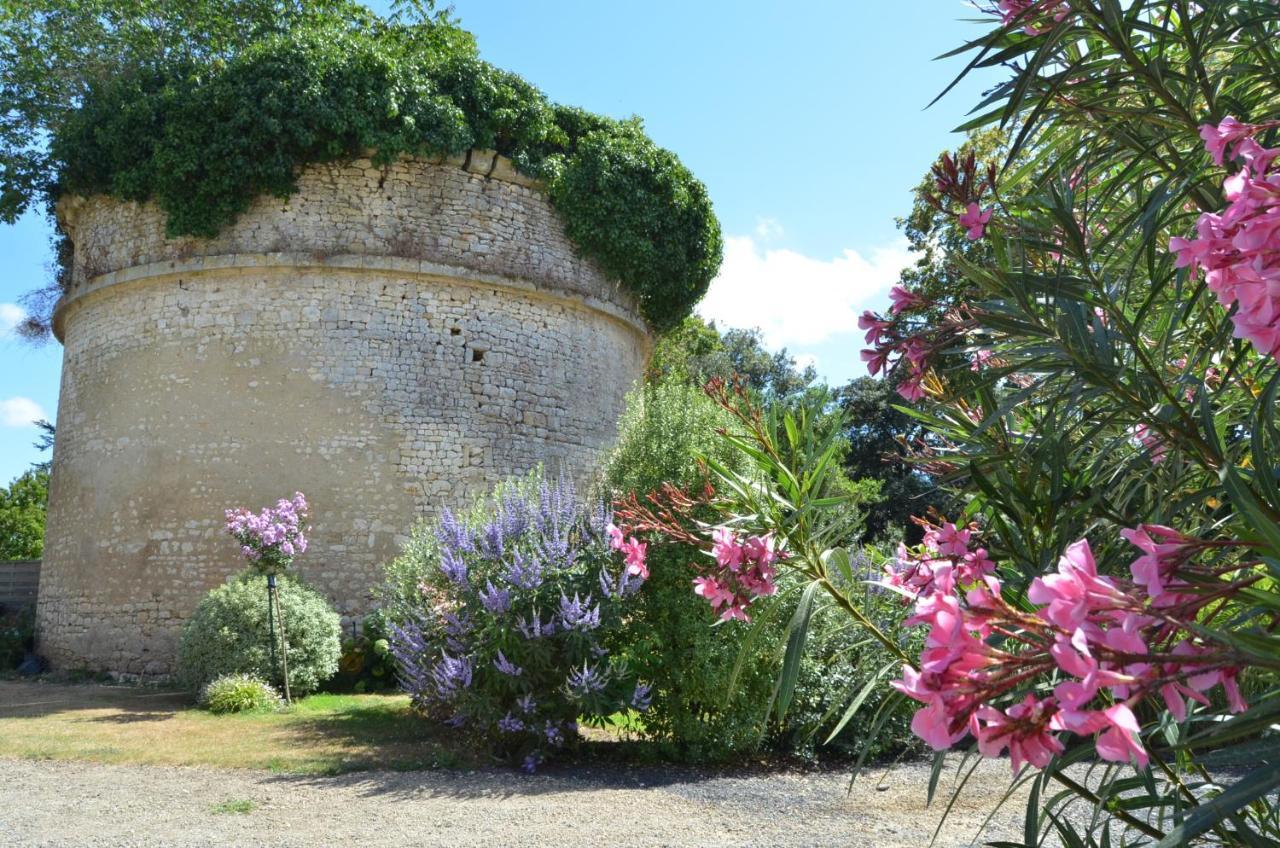 Gite De St Hilaire Villa Soubise Exterior photo